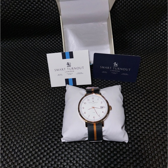 Men’s Smart Turnout London Watch Wristwatch w/ Box & Papers Water Resistant 5ATM - Picture 3 of 12